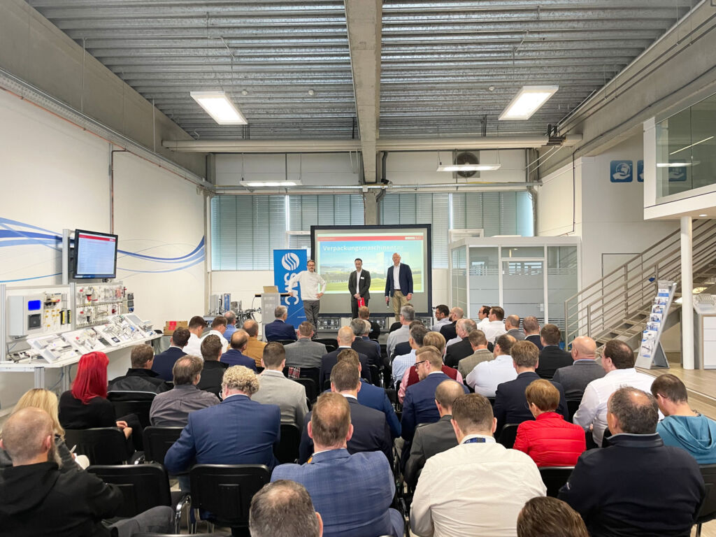  Auf dem Verpackungsmaschinentag des Packaging Valley treffen sich ausgewiesene Experten der Branche, um dar&uuml;ber zu sprechen, wie die Kombination aus Daten, Automatisierung und KI eine nachhaltigere, effizientere und wettbewerbsf&auml;higere Produktion erm&ouml;gli