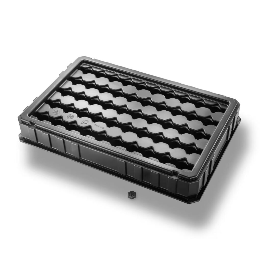 Tiefgezogenes Kunststofftray in schwarz